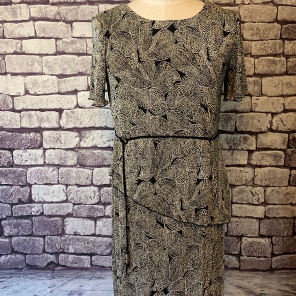 connected apparel Dresses & Skirts - Connected Apparel Black & Ivory Short Sleeve Dress